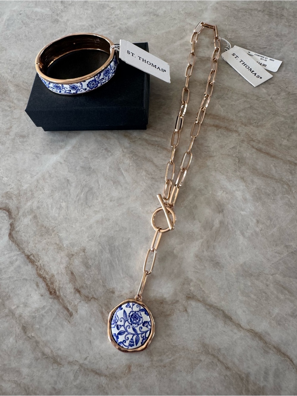 St. Thomas Blue White Floral Necklace & Bracelet Set NWT
